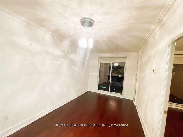 620 - 650 Sheppard Ave E
