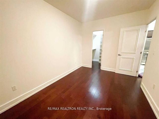 620 - 650 Sheppard Ave E