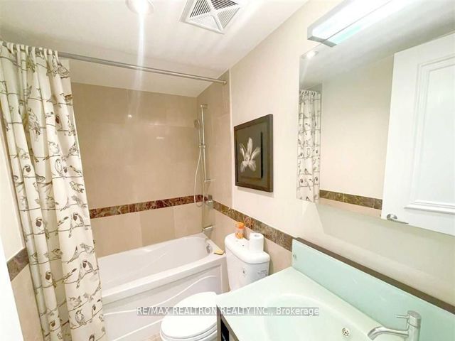 620 - 650 Sheppard Ave E