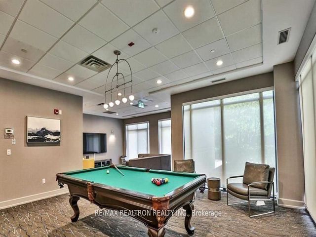 620 - 650 Sheppard Ave E