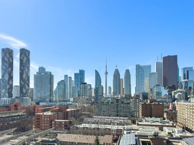 1064 - 135 Lower Sherbourne St