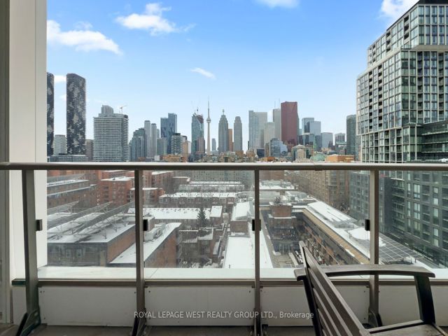 1064 - 135 Lower Sherbourne St