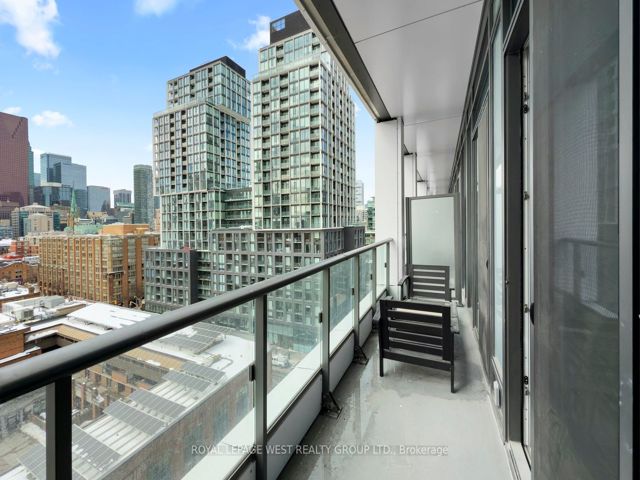 1064 - 135 Lower Sherbourne St