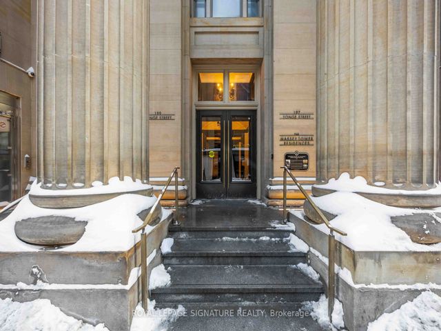 2612 - 197 Yonge St