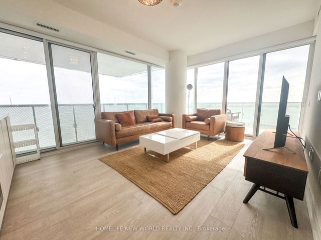2402 - 15 Queens Quay E