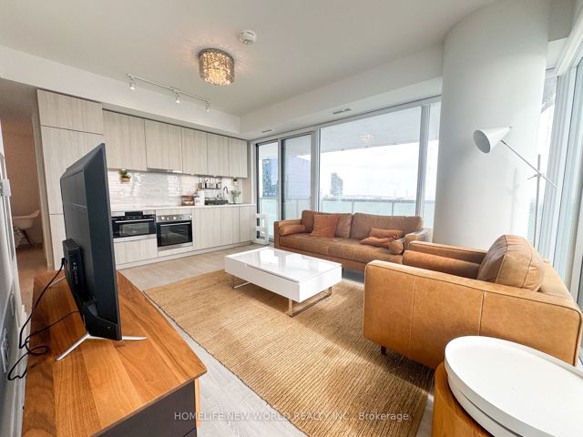 2402 - 15 Queens Quay E