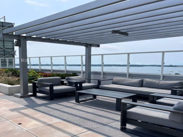 2402 - 15 Queens Quay E