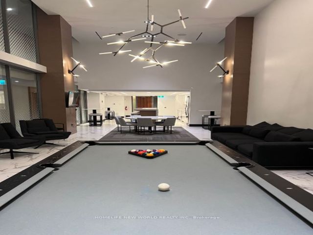 2402 - 15 Queens Quay E
