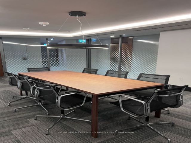 2402 - 15 Queens Quay E