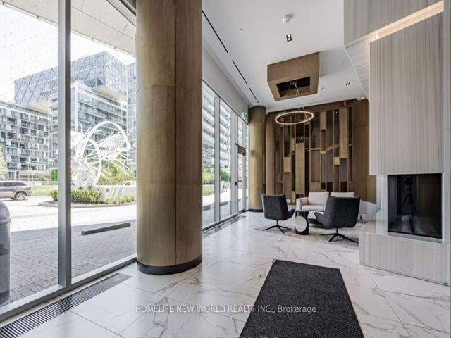 2402 - 15 Queens Quay E