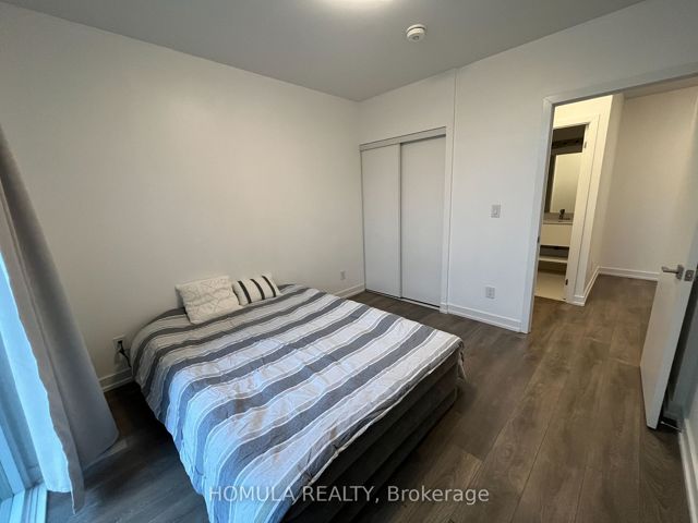 303 - 159 Wellesley St E