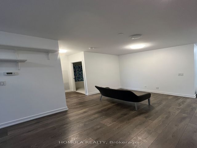 303 - 159 Wellesley St E