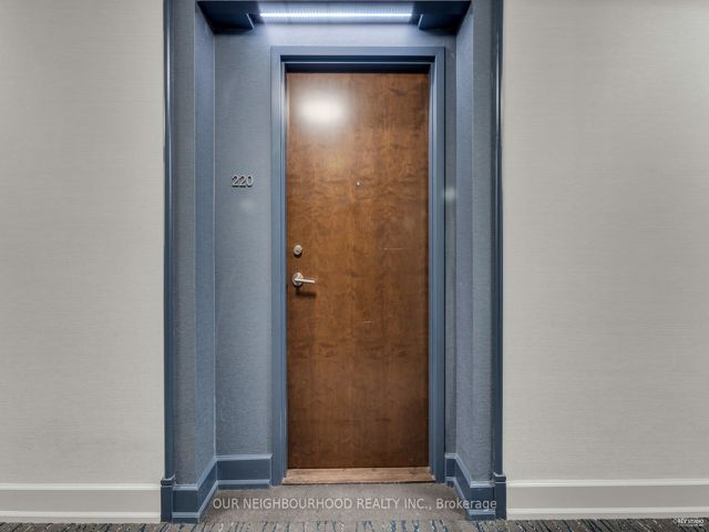 220 - 650 Sheppard Ave E