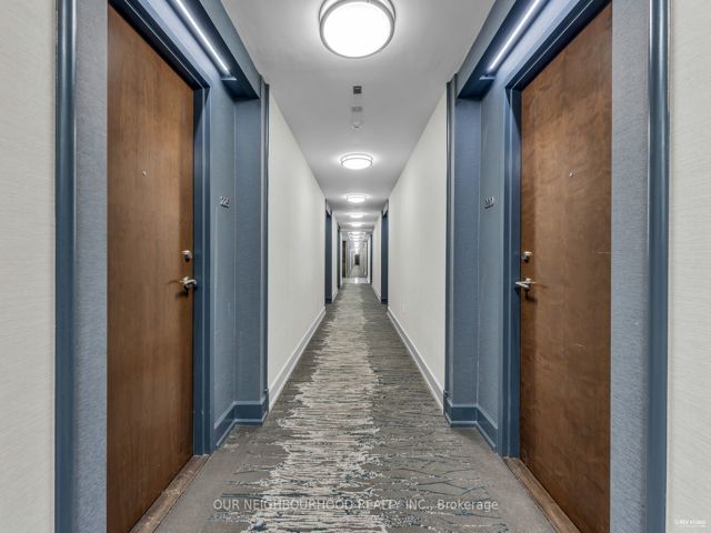 220 - 650 Sheppard Ave E