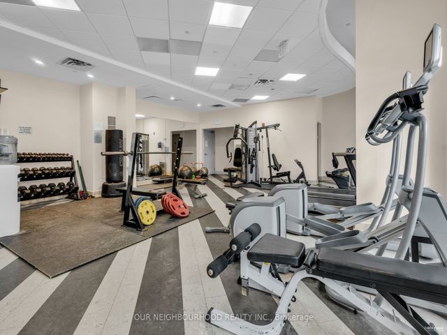 220 - 650 Sheppard Ave E