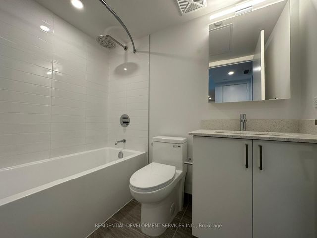 320 - 30 Tretti Way
