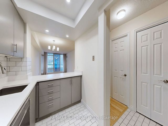 111 - 1210 Don Mills Rd