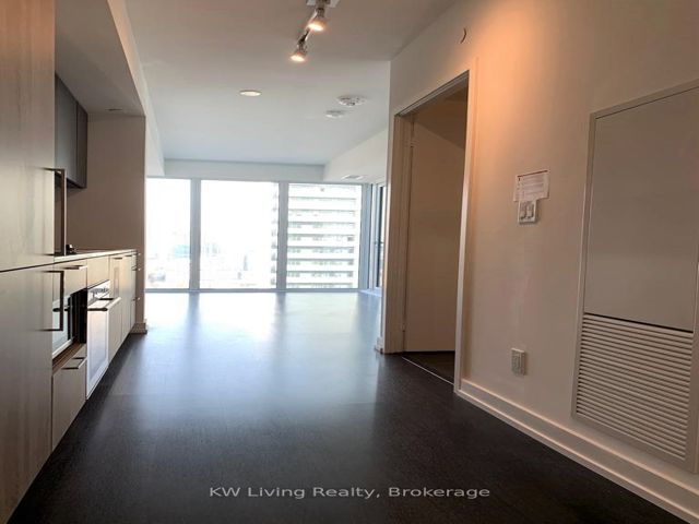 3122 - 19 Western Battery Rd