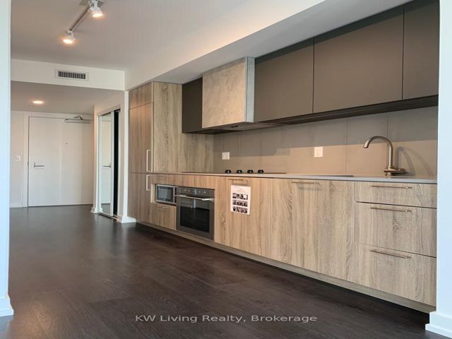 3122 - 19 Western Battery Rd