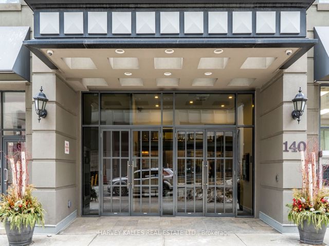 1412 - 140 Simcoe St