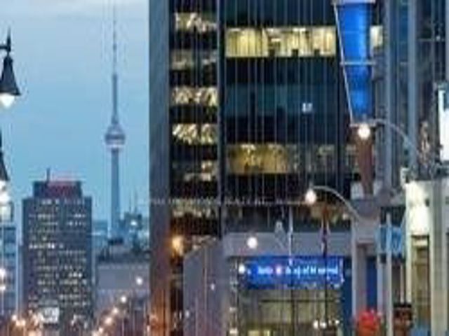 2907 - 2221 Yonge St