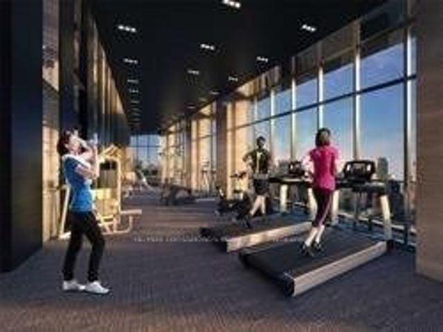 2907 - 2221 Yonge St