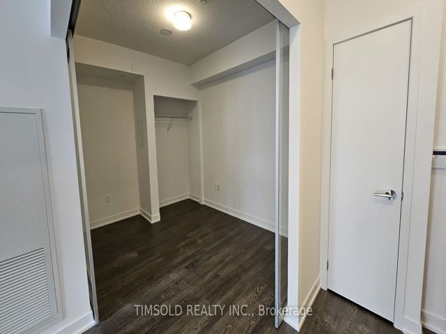 1601 - 50 O'neill Rd