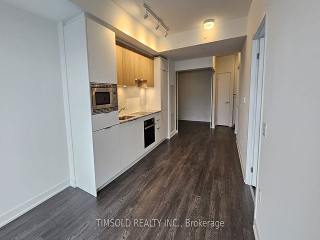 1601 - 50 O'neill Rd