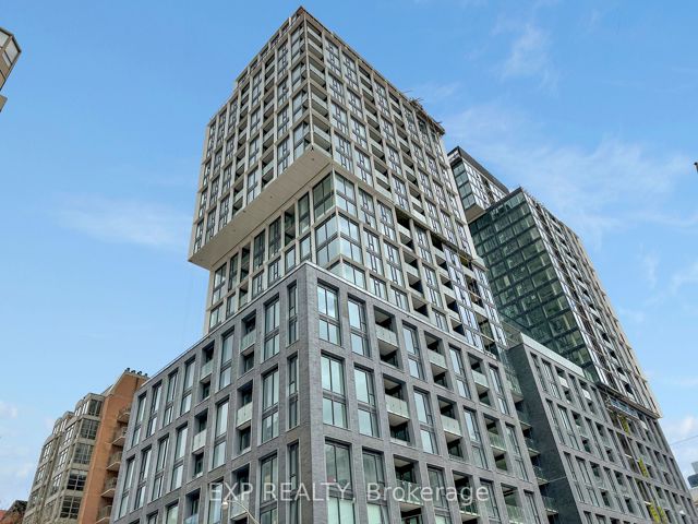 407 - 158 Front St E
