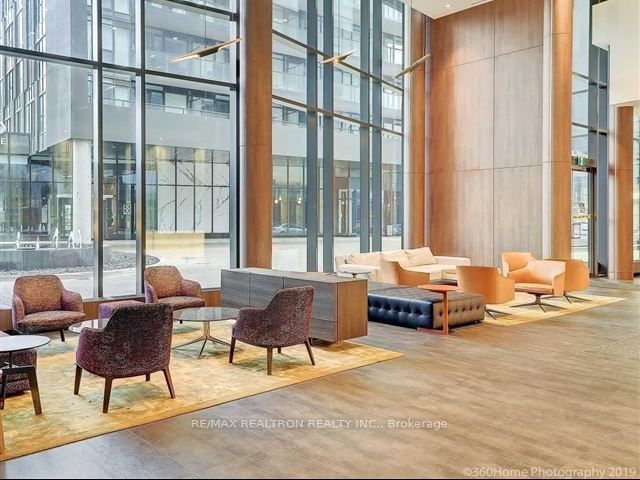 903 - 80 Queens Wharf Rd