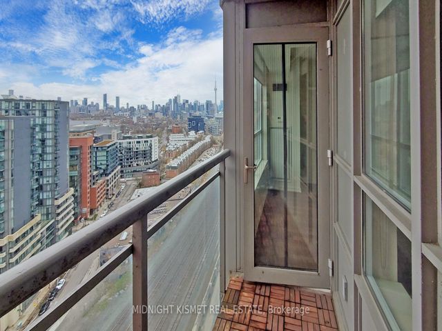 2114 - 38 Joe Shuster Way
