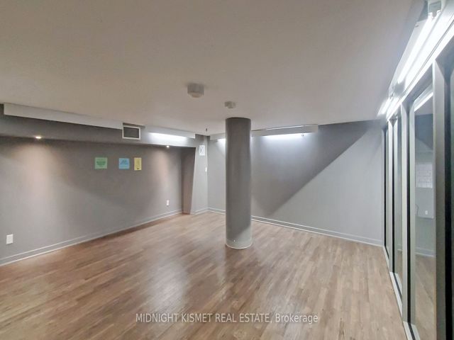 2114 - 38 Joe Shuster Way