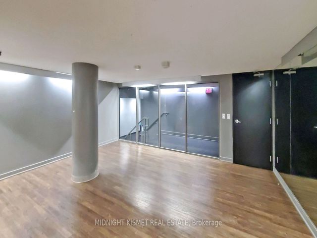 2114 - 38 Joe Shuster Way