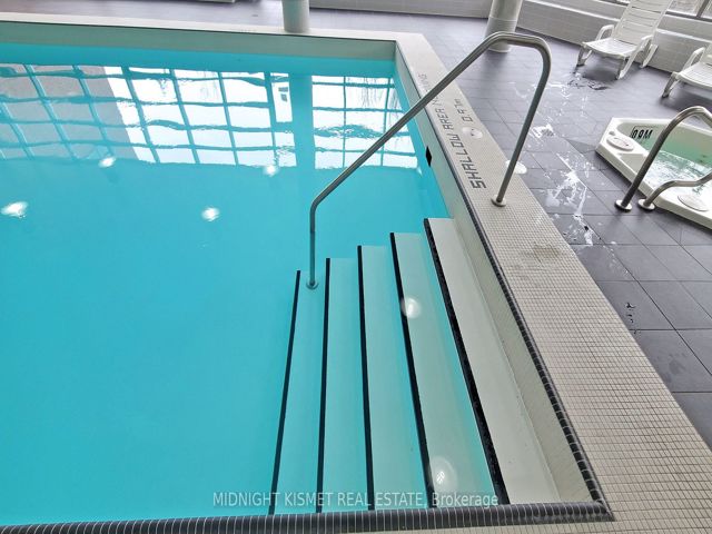 2114 - 38 Joe Shuster Way