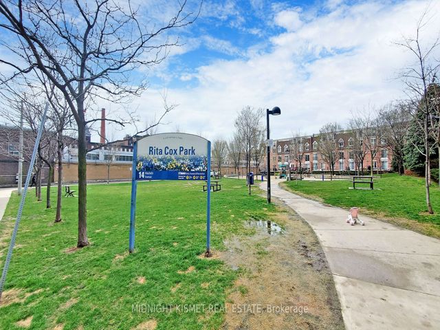 2114 - 38 Joe Shuster Way