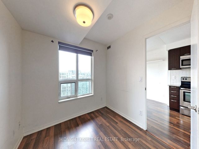 2114 - 38 Joe Shuster Way