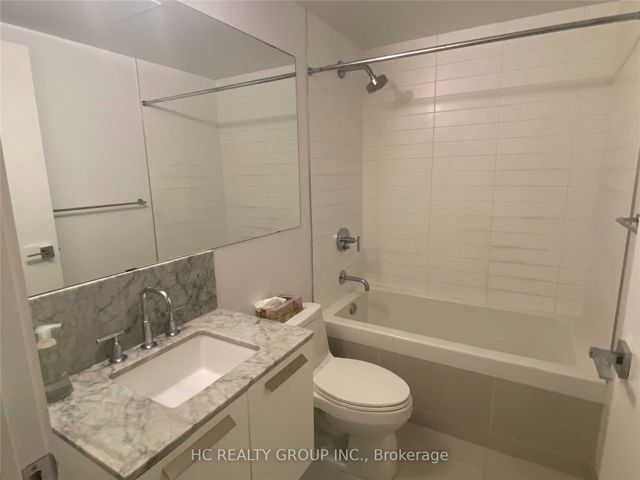 1709 - 42 Charles St E