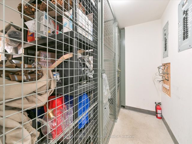 C - 1248 Avenue Rd