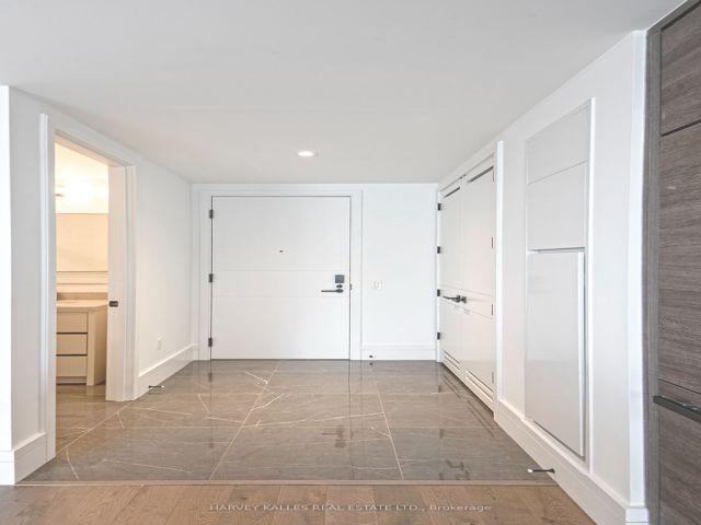 1008 - 215 Lonsdale Rd
