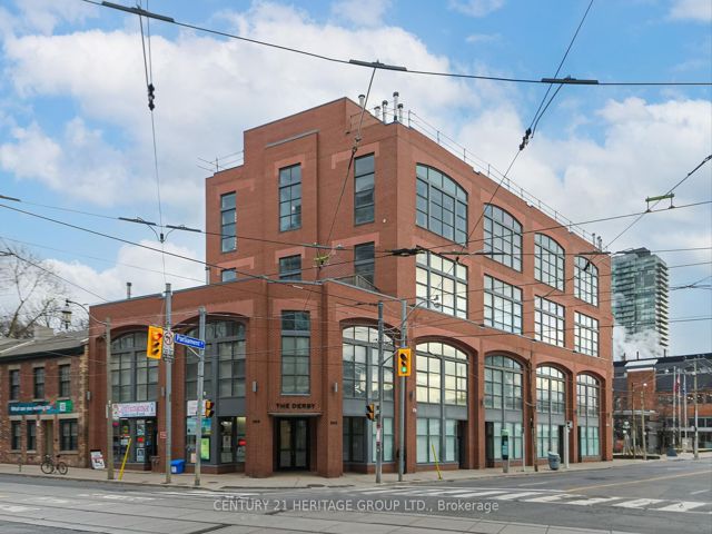 404 - 393 King St E