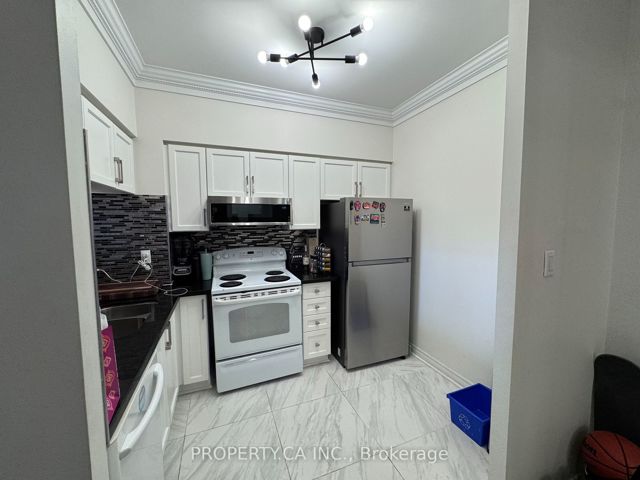 102 - 1700 Eglinton Ave E