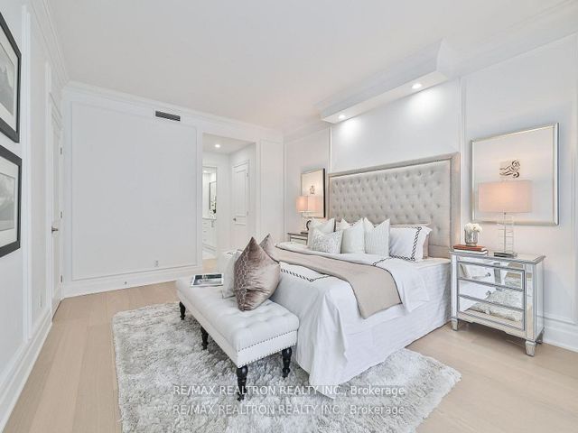 103 - 342 Spadina Rd