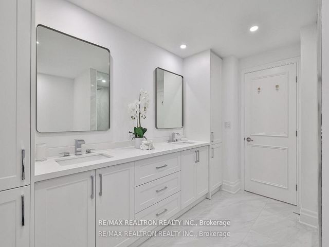 103 - 342 Spadina Rd