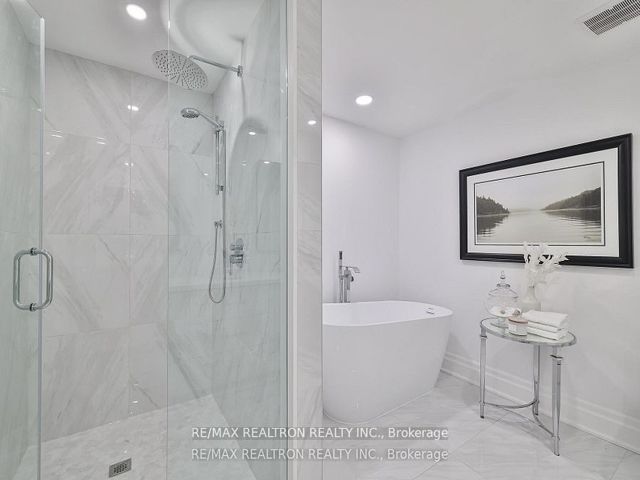 103 - 342 Spadina Rd
