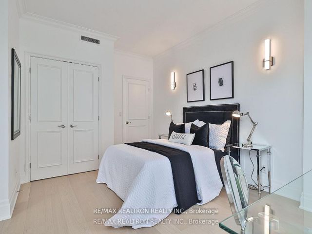 103 - 342 Spadina Rd