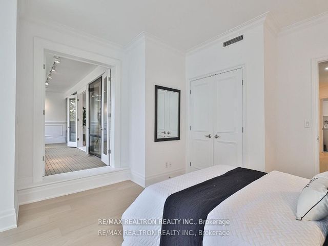103 - 342 Spadina Rd