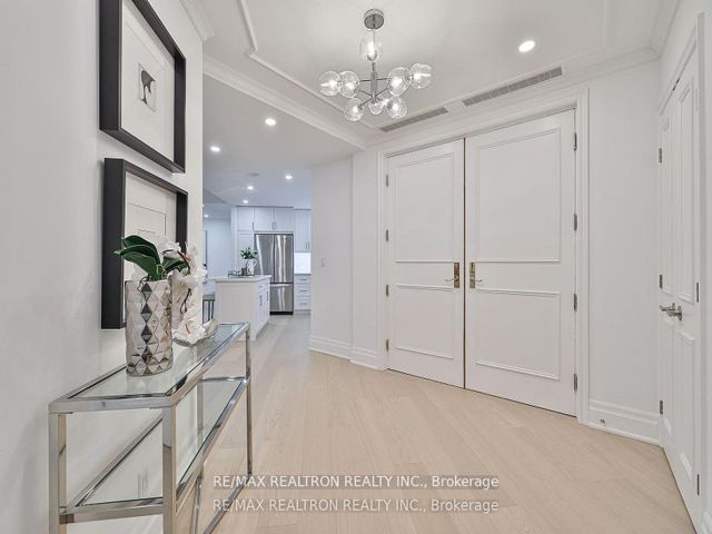 103 - 342 Spadina Rd