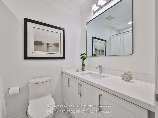 103 - 342 Spadina Rd