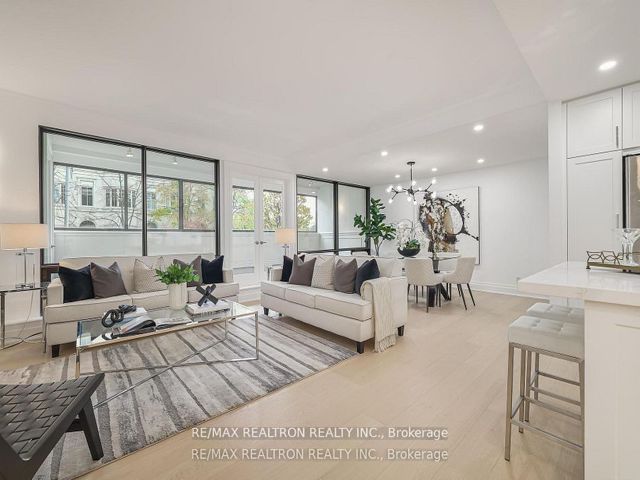 103 - 342 Spadina Rd