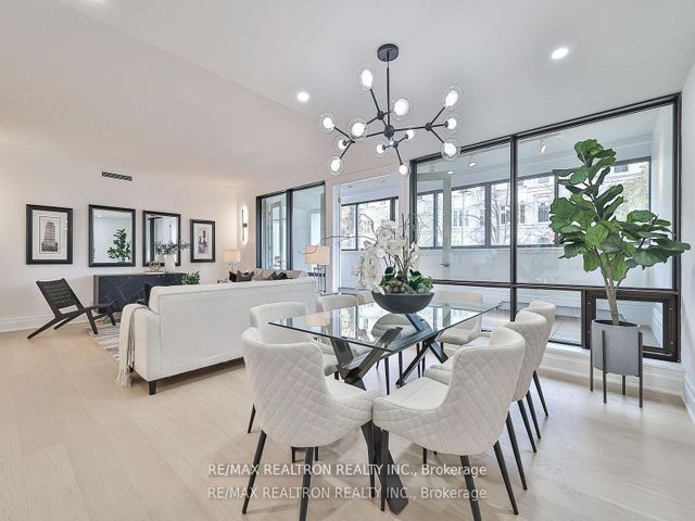 103 - 342 Spadina Rd